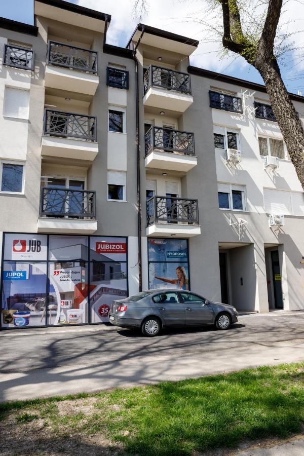 Apartman Miluro Daire Subotica Dış mekan fotoğraf